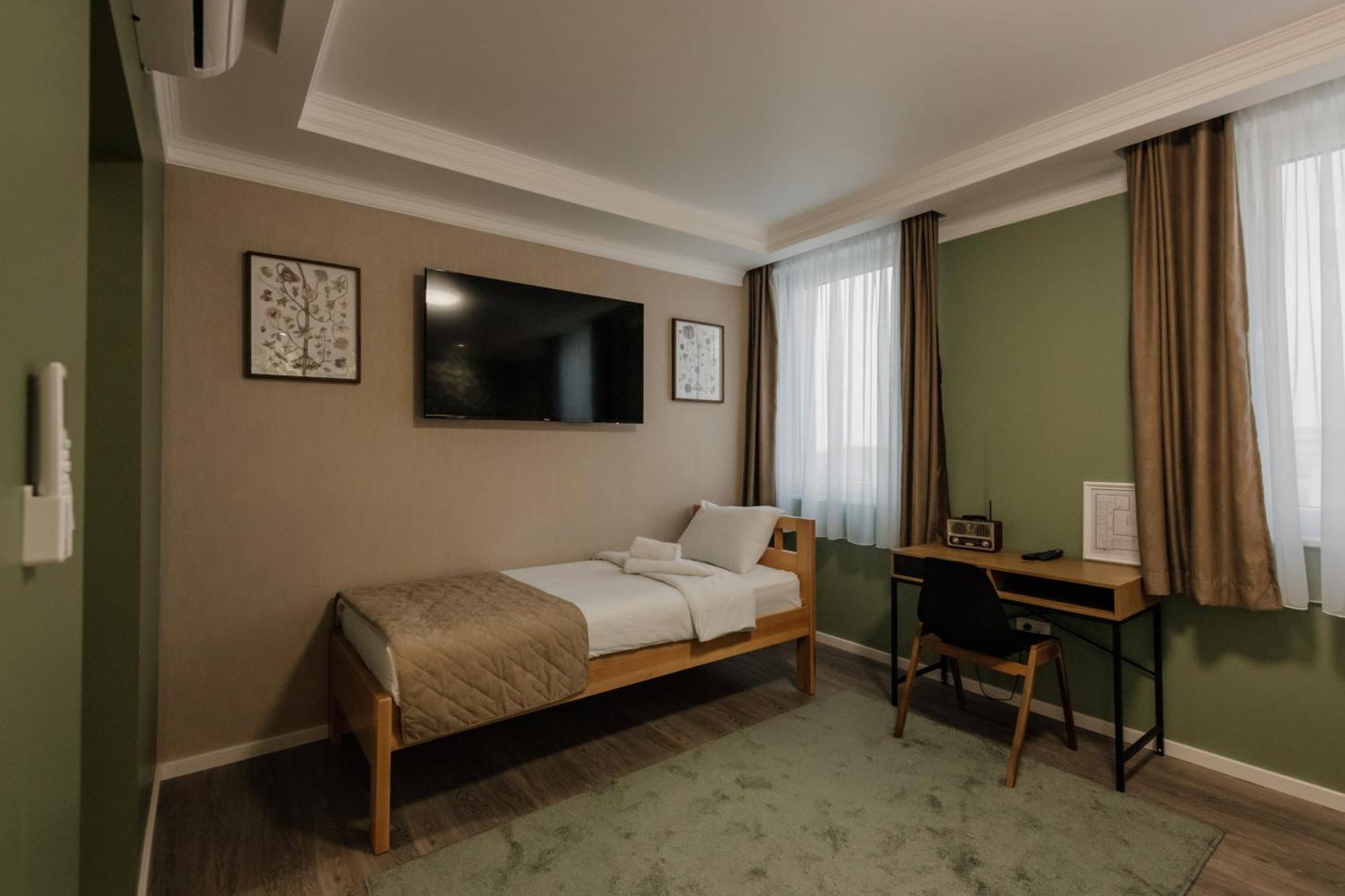 Hotel Beli Dvor ชาชาค ภายนอก รูปภาพ